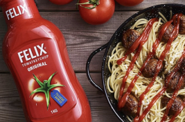 Felix ketchup och spagetti och köttbullar